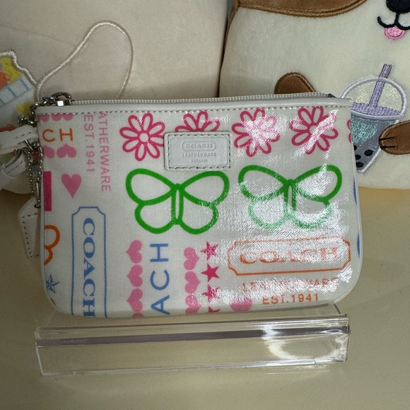 Coach White Patent Butterfly and Floral Wristlet - Picture 6 of 8